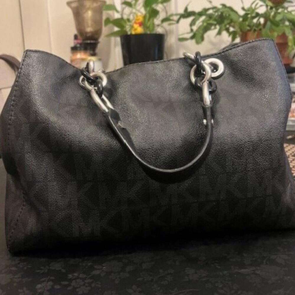 Michael Kors Cynthia Handbag